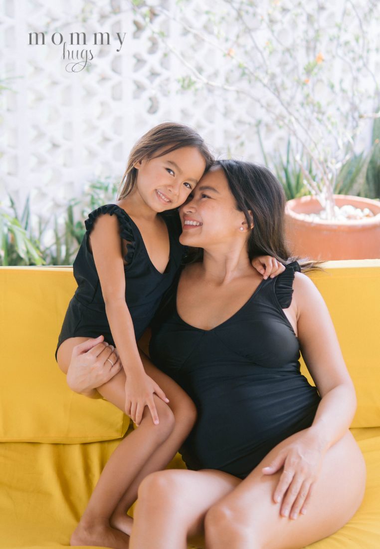 Maternity Glam in Black